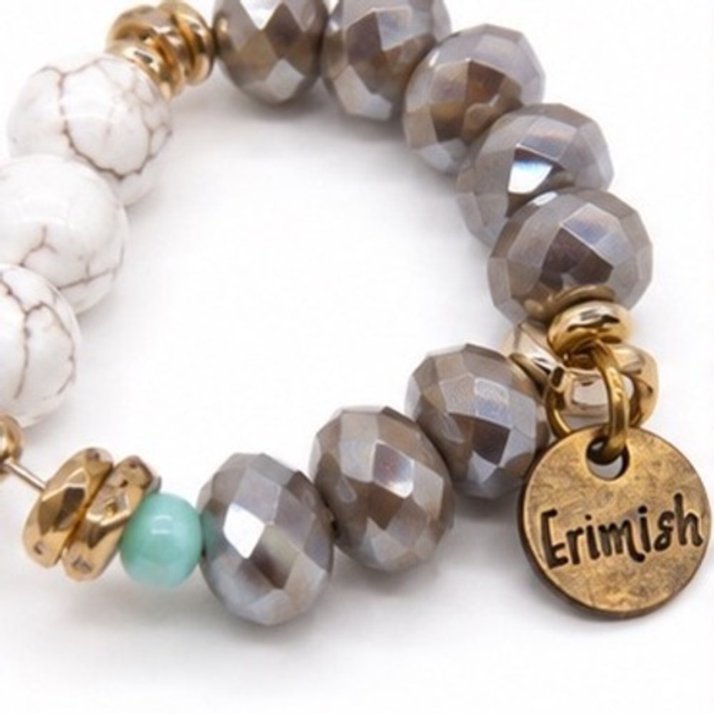 Erimish Beaded Stretch Bracelet Faceted Grey White Marble Gold Tone Logo Charm - Picture 2 of 8